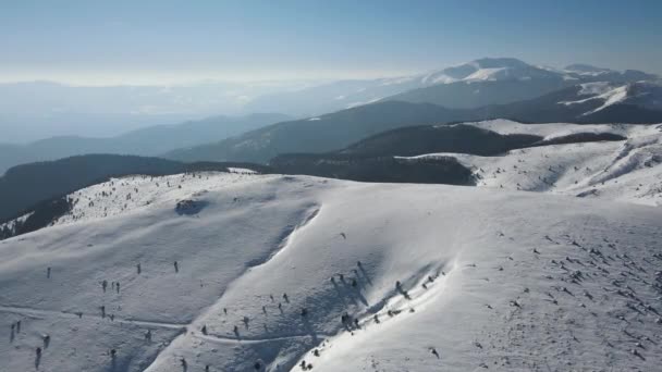 Καταπληκτική Αεροφωτογραφία Του Χειμώνα Των Βαλκανικών Ορέων Γύρω Από Μπεκλεμέτο — Αρχείο Βίντεο