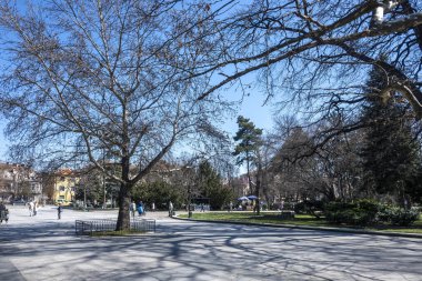 SOFYA, BULGARIA - 19 Mart 2023: Bulgaristan 'ın Sofya kentinde Borisova gradina' nın (Boris Garden) şaşırtıcı bahar manzarası