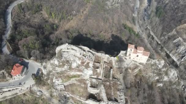 Aerial View Church Holy Mother God Ruins Medieval Asen Fortress — Vídeo de stock