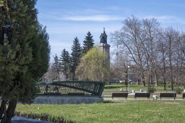 SOFYA, BULGARIA - 19 Mart 2023: Bulgaristan 'ın Sofya kentindeki Sovyet Ordusu Anıtı