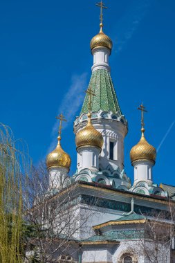 SOFYA, BULGARIA - 19 Mart 2023: Bulgaristan 'ın Sofya kentinde Rus Kilisesi' nin İnşa ve Altın Kubbeleri