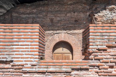 SOFYA, BULGARIA - 19 Mart 2023: Bulgaristan 'ın başkenti Sofya' daki St. George Rotunda Kilisesi 'nin muhteşem manzarası