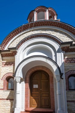 Bulgaristan 'ın başkenti Sofya' daki Lyulin Dağı 'ndaki Kutsal Üçlü Manastırı' na adanmış Ortodoks Divotino Manastırı