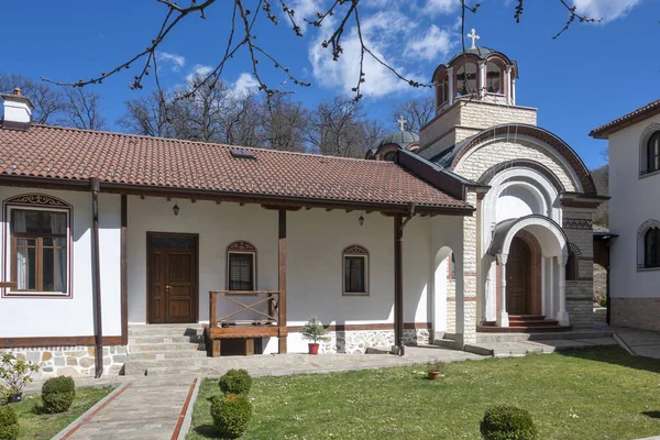 ブルガリア ソフィア市リリン山の聖三位一体に捧げられた正教会のディボティノ修道院 — ストック写真