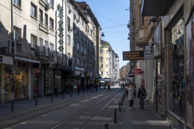 SOFYA, BULGARIA - 19 Mart 2023: Bulgaristan 'ın Sofya kentindeki Graf Ignatiev caddesinin panoramik manzarası