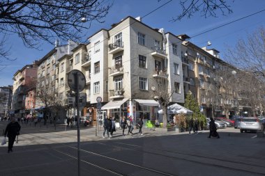 SOFYA, BULGARIA - 19 Mart 2023: Bulgaristan 'ın Sofya kentindeki Graf Ignatiev caddesinin panoramik manzarası