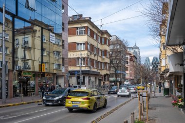 SOFYA, BULGARIA - 31 Mart 2023: Bulgaristan 'ın Sofya kentindeki Rakovski caddesinin panoramik manzarası