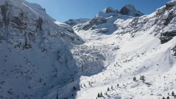 Amazing Aerial Pemandangan Musim Dingin Rila Gunung Dekat Puncak Malyovitsa — Stok Video