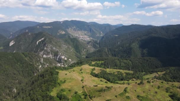 Aerial Summer View Rhodope Mountains Borino Smolyan Region Bulgaria — Stockvideo