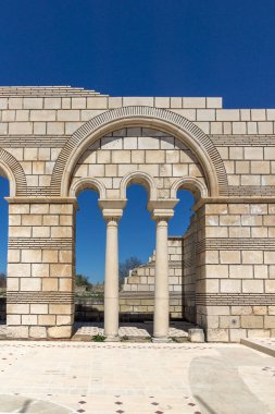 Büyük Bazilika - ilk Bulgar İmparatorluğu Pliska, Bulgaristan başkenti yakınındaki Ortaçağ Avrupa'nın en büyük Hıristiyan Katedrali kalıntıları