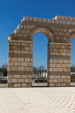 Büyük Bazilika - ilk Bulgar İmparatorluğu Pliska, Bulgaristan başkenti yakınındaki Ortaçağ Avrupa'nın en büyük Hıristiyan Katedrali kalıntıları