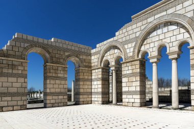 Büyük Bazilika - ilk Bulgar İmparatorluğu Pliska, Bulgaristan başkenti yakınındaki Ortaçağ Avrupa'nın en büyük Hıristiyan Katedrali kalıntıları