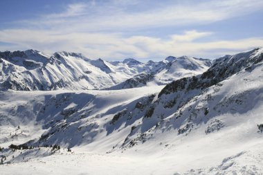 Bulgaristan 'ın Todorka tepesinden Pirin Dağı' nın muhteşem kış manzarası