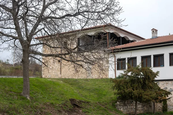 保加利亚普罗夫迪夫地区圣科斯马斯和达米扬中世纪库克兰修道院 — 图库照片