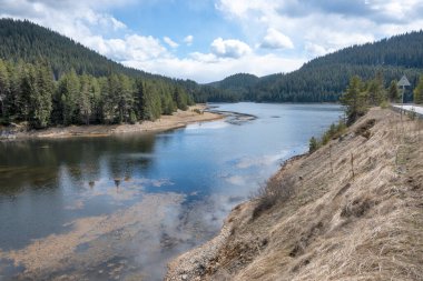 Bulgaristan 'ın Beglika Reservoir, Pazardzhik bölgesinin muhteşem manzarası