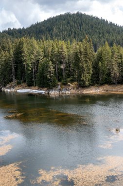 Bulgaristan 'ın Beglika Reservoir, Pazardzhik bölgesinin muhteşem manzarası