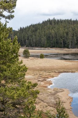 Bulgaristan 'ın Beglika Reservoir, Pazardzhik bölgesinin muhteşem manzarası