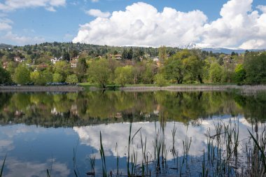 Pancharevo Gölü Bahar Manzarası, Sofya Şehir Bölgesi, Bulgaristan