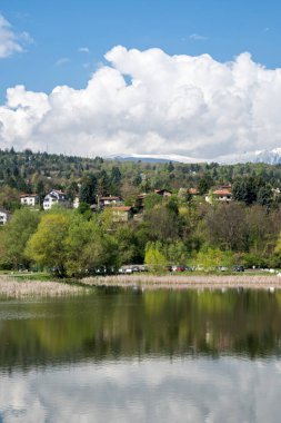 Pancharevo Gölü Bahar Manzarası, Sofya Şehir Bölgesi, Bulgaristan