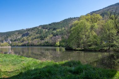 Pancharevo Gölü Bahar Manzarası, Sofya Şehir Bölgesi, Bulgaristan