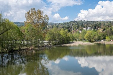 Pancharevo Gölü Bahar Manzarası, Sofya Şehir Bölgesi, Bulgaristan