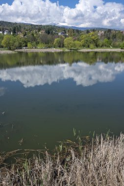 Pancharevo Gölü Bahar Manzarası, Sofya Şehir Bölgesi, Bulgaristan