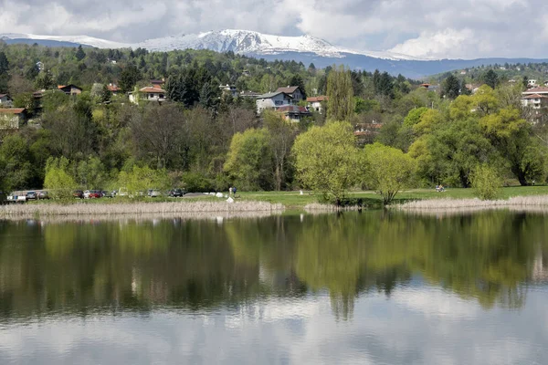 Pancharevo Gölü Bahar Manzarası, Sofya Şehir Bölgesi, Bulgaristan