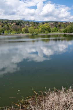 Pancharevo Gölü Bahar Manzarası, Sofya Şehir Bölgesi, Bulgaristan