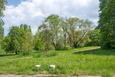 Bulgaristan 'ın Sofya kentindeki South Park' ın şaşırtıcı bahar manzarası