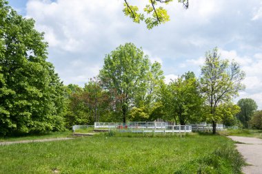 Bulgaristan 'ın Sofya kentindeki South Park' ın şaşırtıcı bahar manzarası