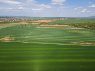 Bulgaristan 'ın Filibe Bölgesi' nin Asenovgrad kenti yakınlarındaki Yukarı Trakya Ovası 'nın hava manzarası