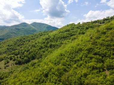 Ochindol, Vratsa bölgesi, Balkan Dağları, Bulgaristan yakınlarındaki Iskar Nehri Boğazı 'nın hava manzarası