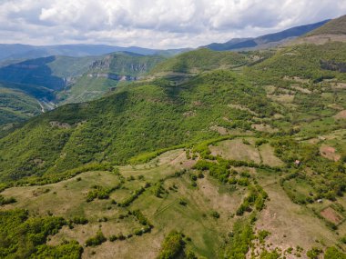 Ochindol, Vratsa bölgesi, Balkan Dağları, Bulgaristan yakınlarındaki Iskar Nehri Boğazı 'nın hava manzarası