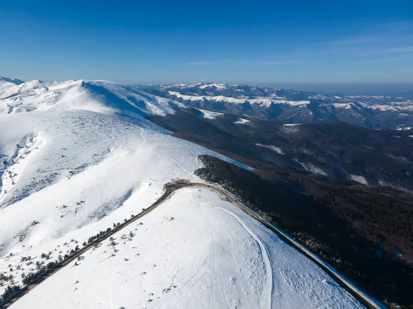 Καταπληκτική Αεροφωτογραφία Του Χειμώνα Των Βαλκανικών Ορέων Γύρω Από Μπεκλεμέτο — Φωτογραφία Αρχείου