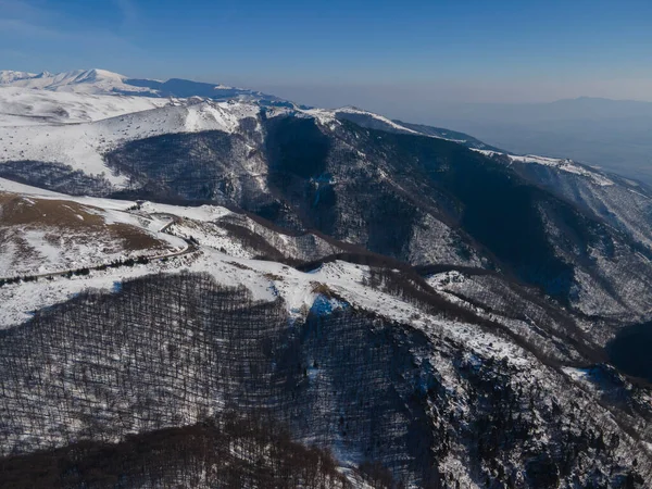 Amazing Aerial Winter View Balkan Mountains Beklemeto Pass Bulgaria — Zdjęcie stockowe
