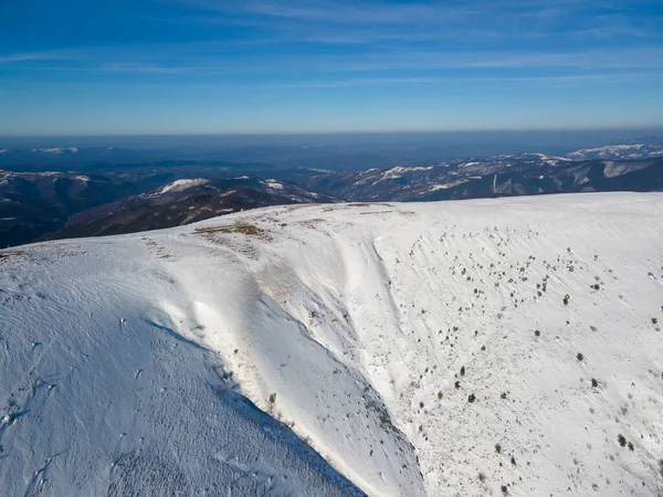 Дивовижний Зимовий Вигляд Балканських Гір Довкола Проходу Беклемето Болгарія — стокове фото