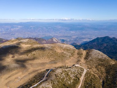 Bulgaristan 'ın Orelyak zirvesi yakınlarındaki Pirin Dağı' nın şaşırtıcı hava manzarası