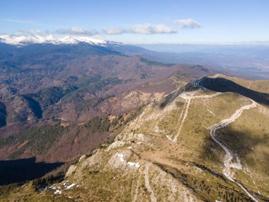 Bulgaristan 'ın Orelyak zirvesi yakınlarındaki Pirin Dağı' nın şaşırtıcı hava manzarası