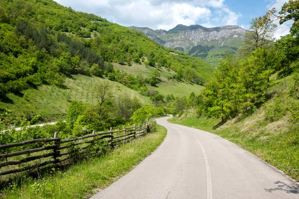 stock image Spring view of Iskar River Gorge near village of Ochindol, Vratsa region, Balkan Mountains, Bulgaria