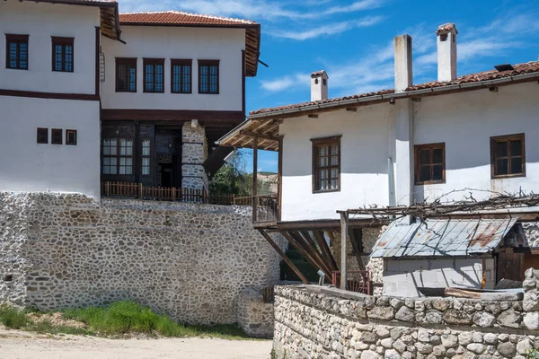 Melnik Bulgaria Huhtikuu 2023 Tyypillisiä Katuja Vanhoja Taloja Melnikin Kaupungissa — kuvapankkivalokuva
