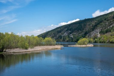 Pancharevo Gölü Bahar Manzarası, Sofya Şehir Bölgesi, Bulgaristan