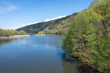 Pancharevo Gölü Bahar Manzarası, Sofya Şehir Bölgesi, Bulgaristan