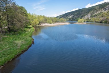 Pancharevo Gölü Bahar Manzarası, Sofya Şehir Bölgesi, Bulgaristan