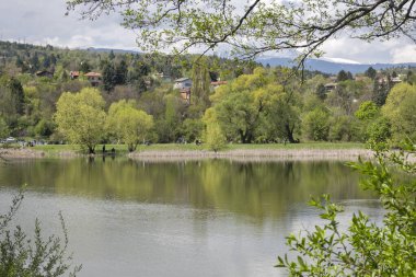 Pancharevo Gölü Bahar Manzarası, Sofya Şehir Bölgesi, Bulgaristan