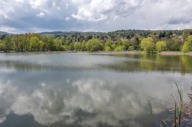 Pancharevo Gölü Bahar Manzarası, Sofya Şehir Bölgesi, Bulgaristan