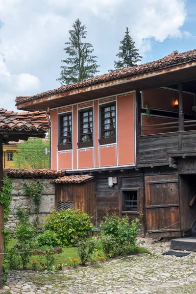 Κοπριβστιτσα Βουλγαρια Ιουνιου 2023 Τυπική Οδός Και Παλιά Σπίτια Στην — Φωτογραφία Αρχείου
