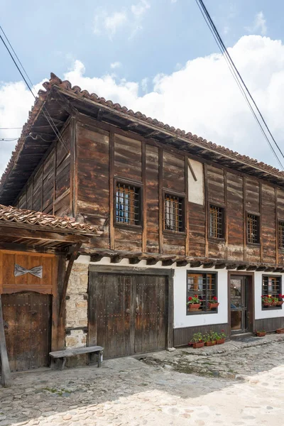 Koprivshtitsa Bulgaria Iunie 2023 Strada Tipică Casele Vechi Din Orașul — Fotografie, imagine de stoc