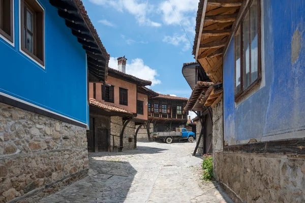 Koprivshtitsa Bulharsko Června 2023 Typická Ulice Staré Domy Historickém Městě — Stock fotografie