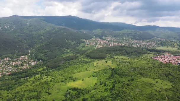 Vista Aérea Surpreendente Montanha Vitosha Perto Vila Rudartsi Região Pernik — Vídeo de Stock