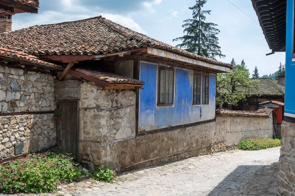 Typische Straße Und Alte Häuser Der Historischen Stadt Koprivshtitsa Sofia — Stockfoto